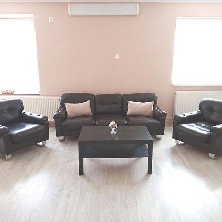 Stardust Apartman Pécs Exterior foto