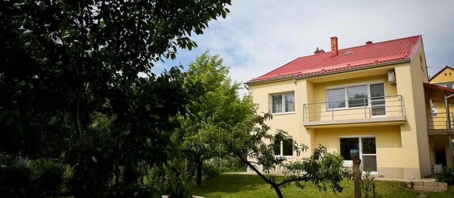 Stardust Apartman Pécs Exterior foto