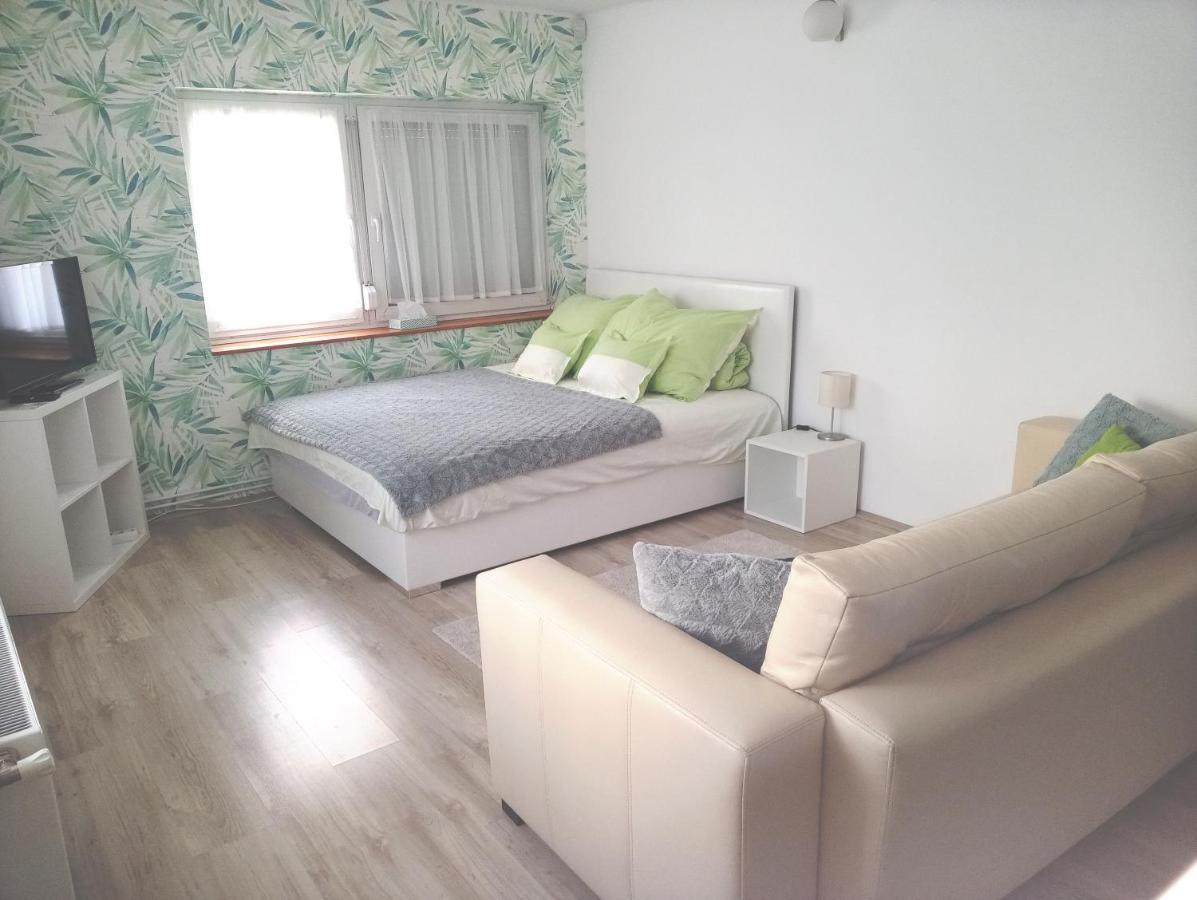 Stardust Apartman Pécs Exterior foto