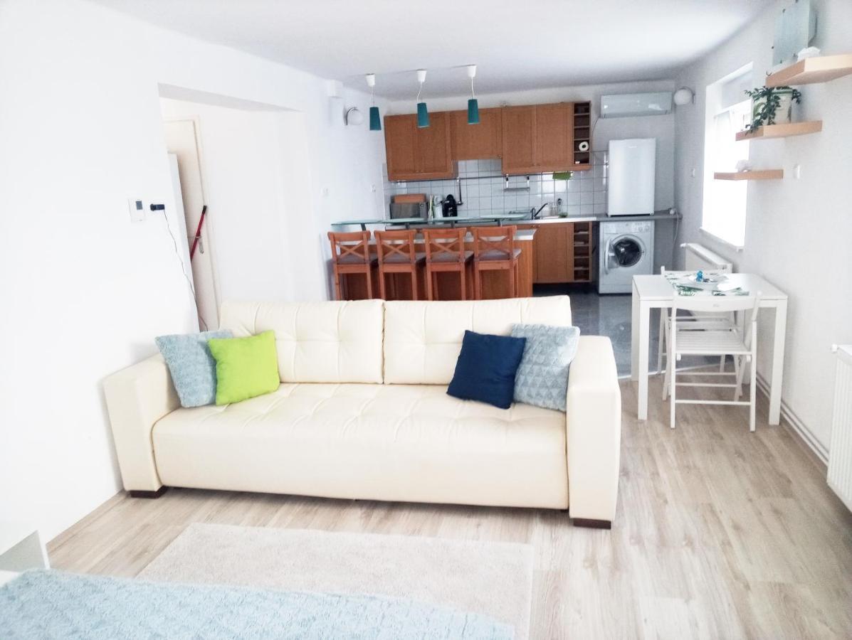 Stardust Apartman Pécs Exterior foto