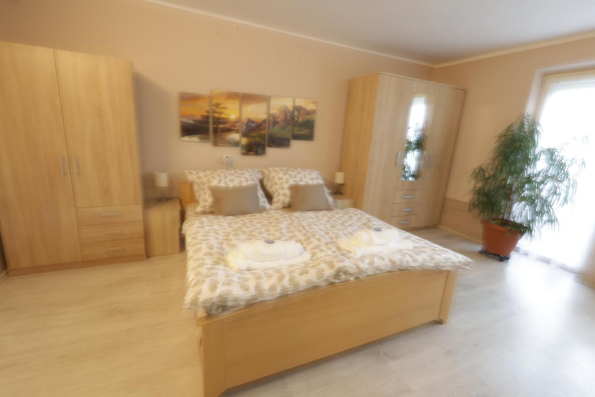 Stardust Apartman Pécs Exterior foto