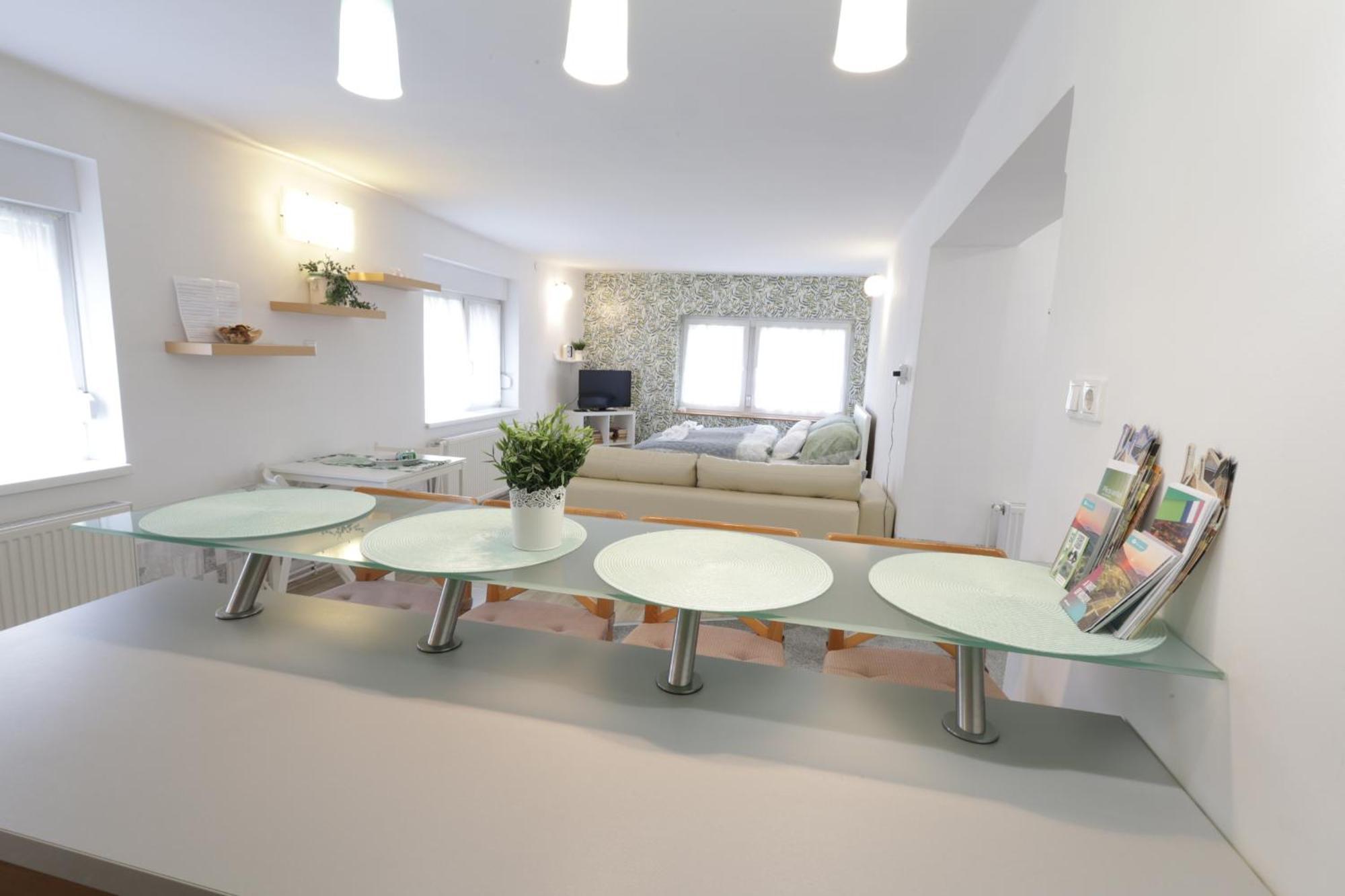 Stardust Apartman Pécs Exterior foto